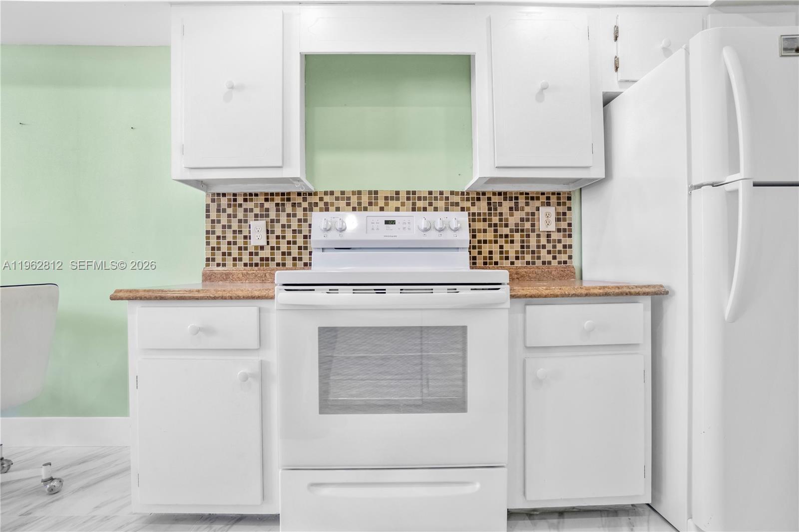 LAKE POINT TOWER CONDOMIN - Residential