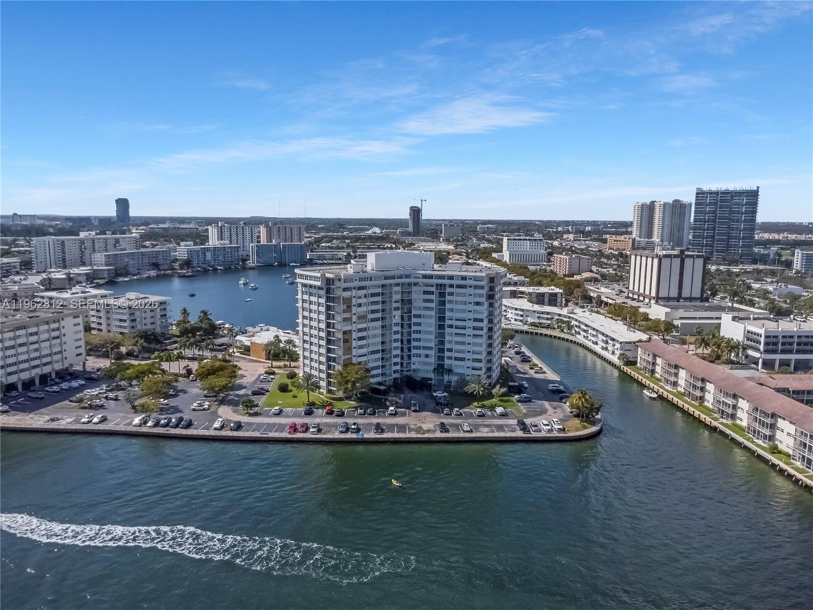 LAKE POINT TOWER CONDOMIN - Residential