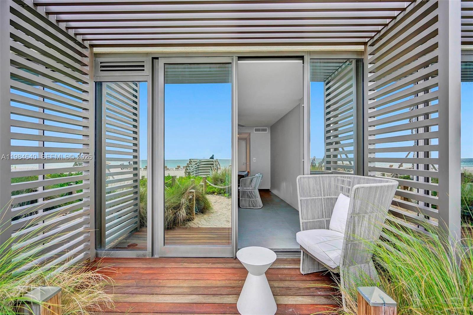 18975 Collins Ave Cabana 8