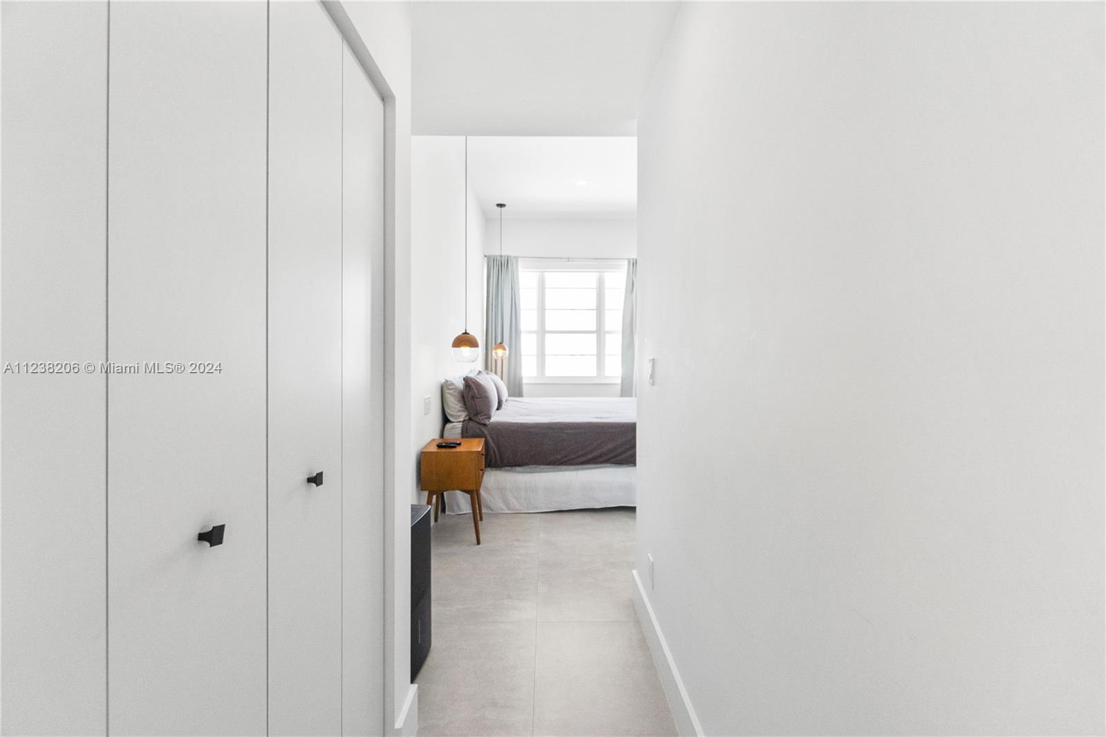 THE DECOPLAGE CONDO - Residential Lease