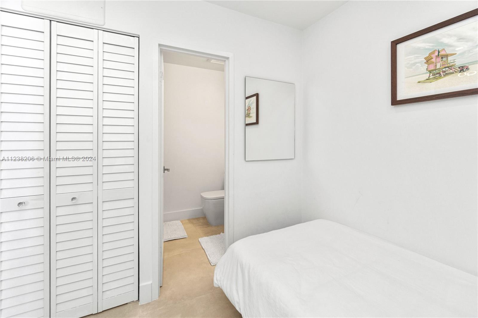 THE DECOPLAGE CONDO - Residential Lease