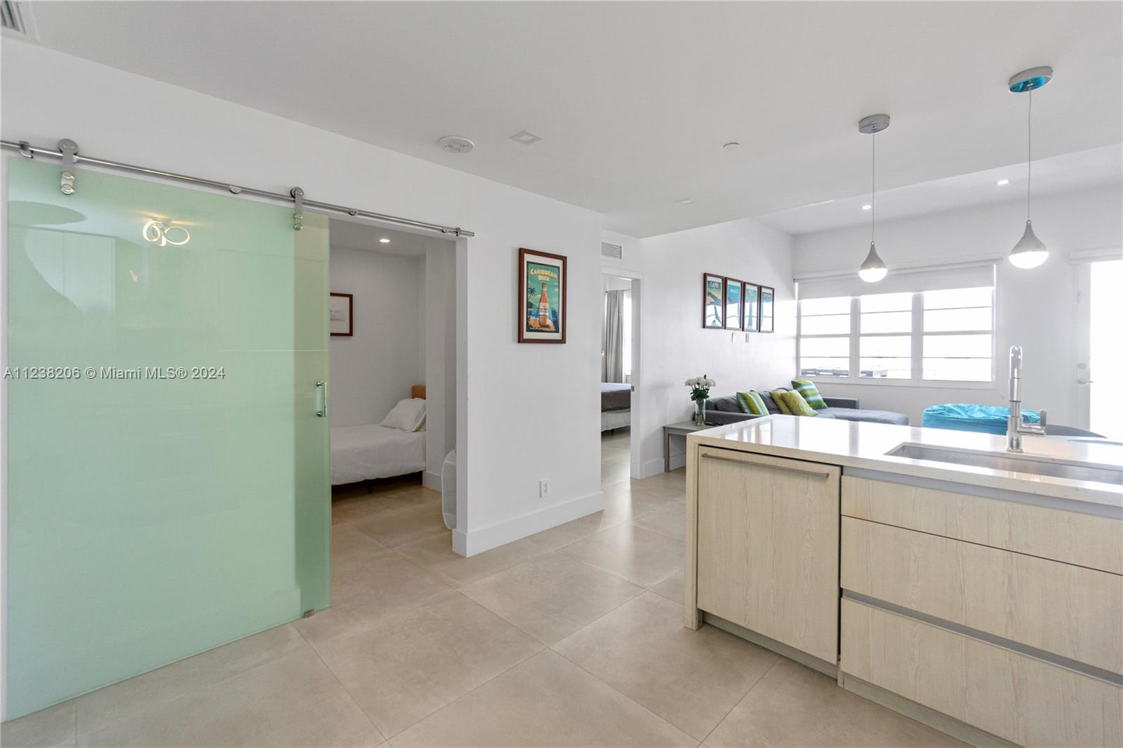 THE DECOPLAGE CONDO - Residential Lease