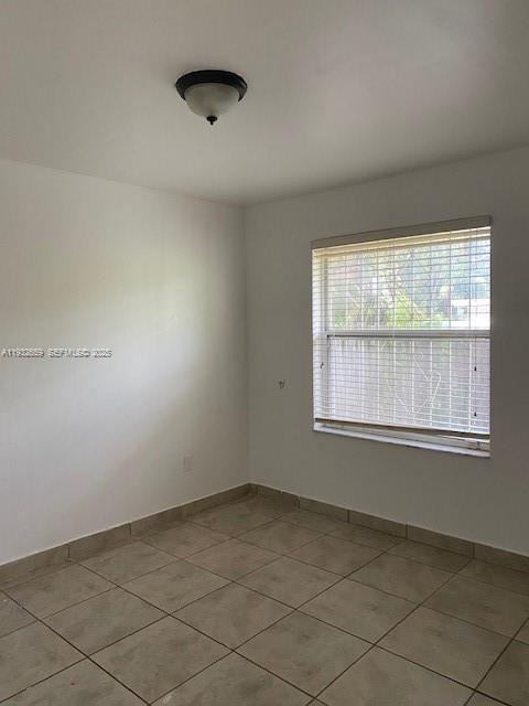 HOLLYWOOD LITTLE RANCHES - Residential Lease