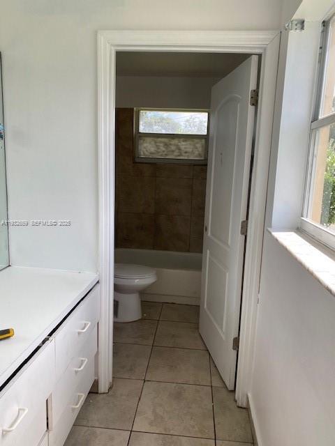 HOLLYWOOD LITTLE RANCHES - Residential Lease