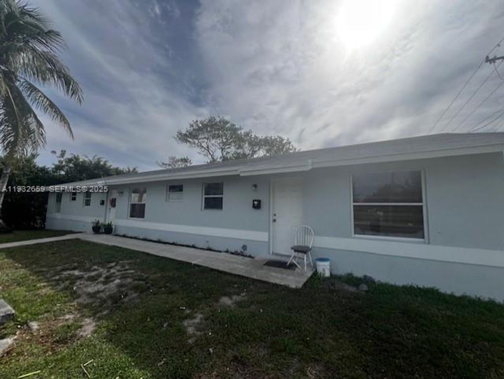 Photo of 2746 Johnson St #W, Hollywood, FL 33020 (MLS # A11932659)