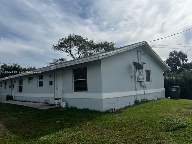 HOLLYWOOD LITTLE RANCHES - Residential Lease