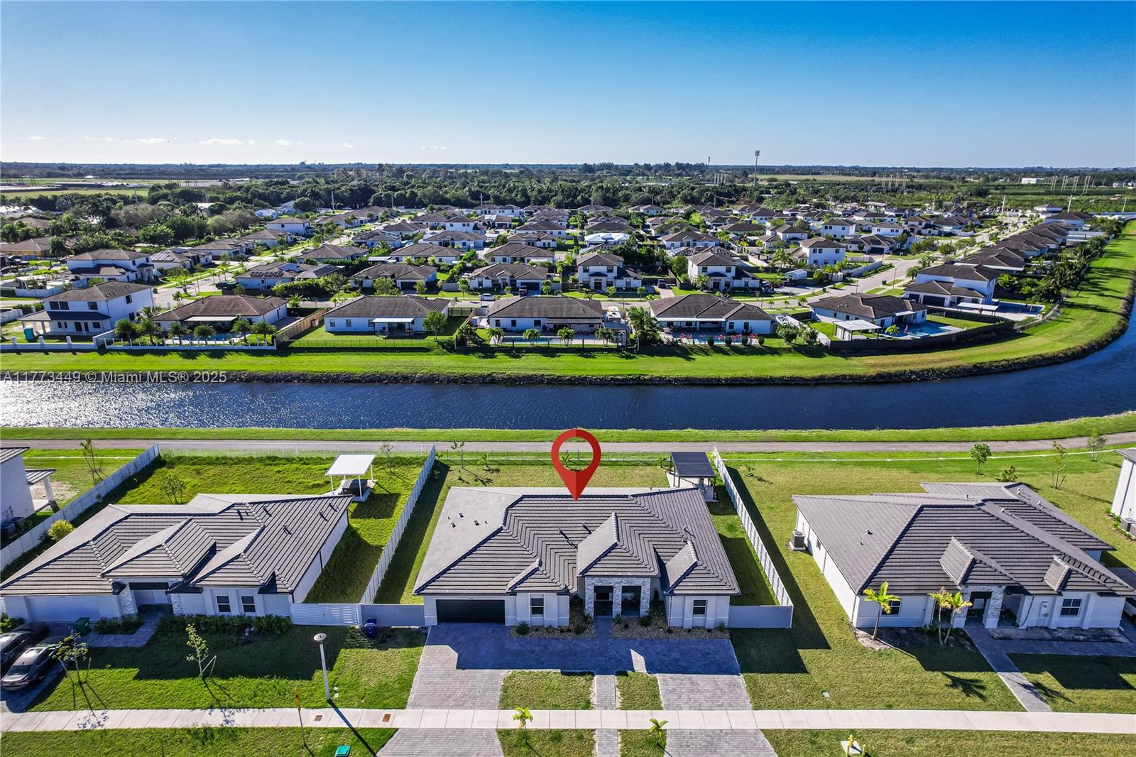 19080 Sw 133 Ct, Miami, Broward County, Florida - 5 Bedrooms  
5 Bathrooms - 