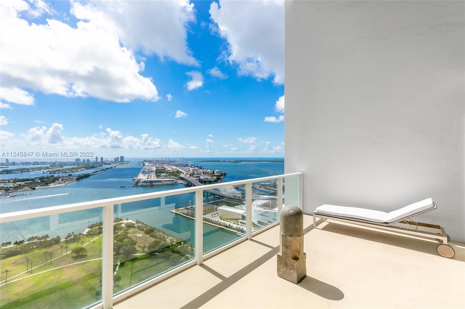 TEN MUSEUM PK RESIDENTIAL - Residential