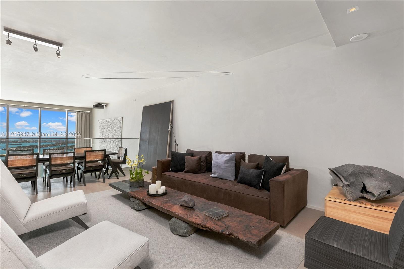 TEN MUSEUM PK RESIDENTIAL - Residential