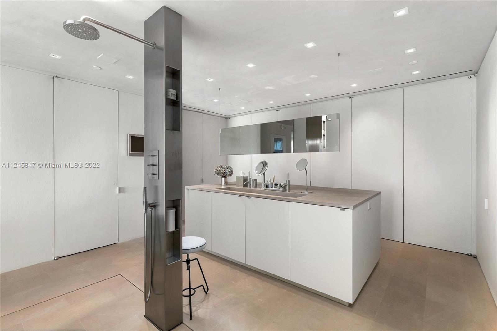 TEN MUSEUM PK RESIDENTIAL - Residential