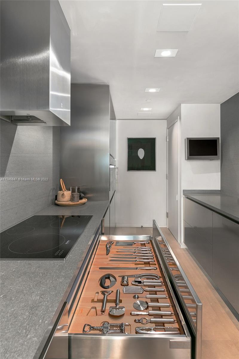 TEN MUSEUM PK RESIDENTIAL - Residential