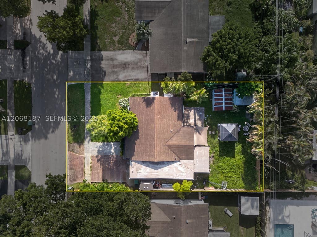 Photo of 9452 SW 52nd Ct, Cooper City, FL 33328 (MLS # A12068187)