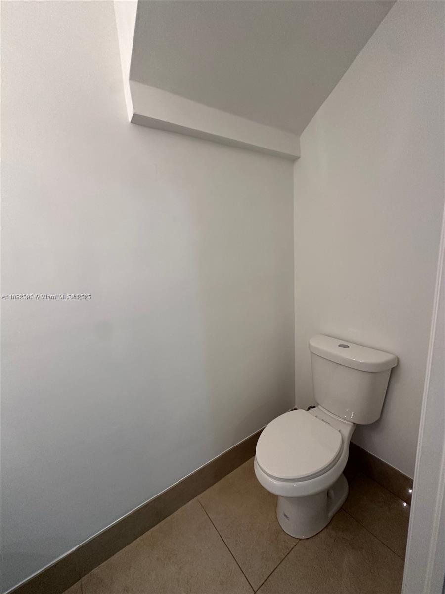 LAKES BY THE BAY CEE - Residential Lease