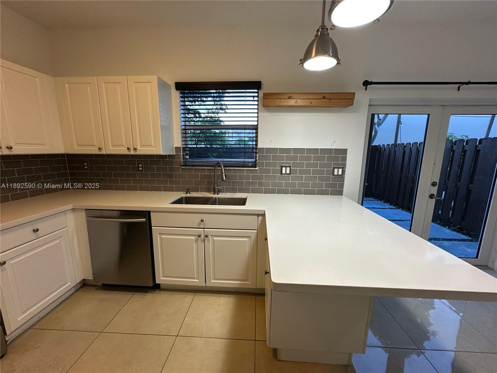 LAKES BY THE BAY CEE - Residential Lease
