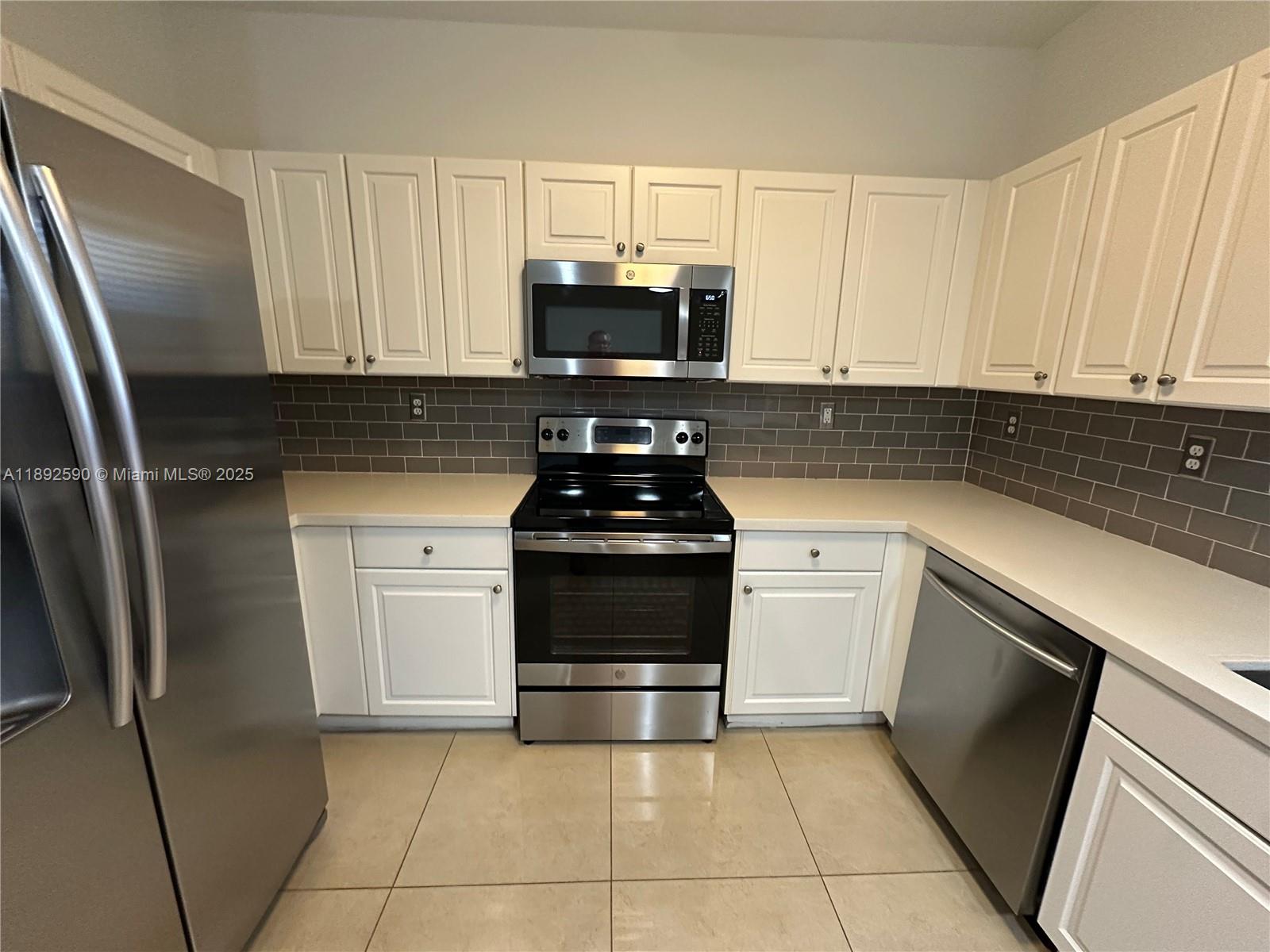 LAKES BY THE BAY CEE - Residential Lease