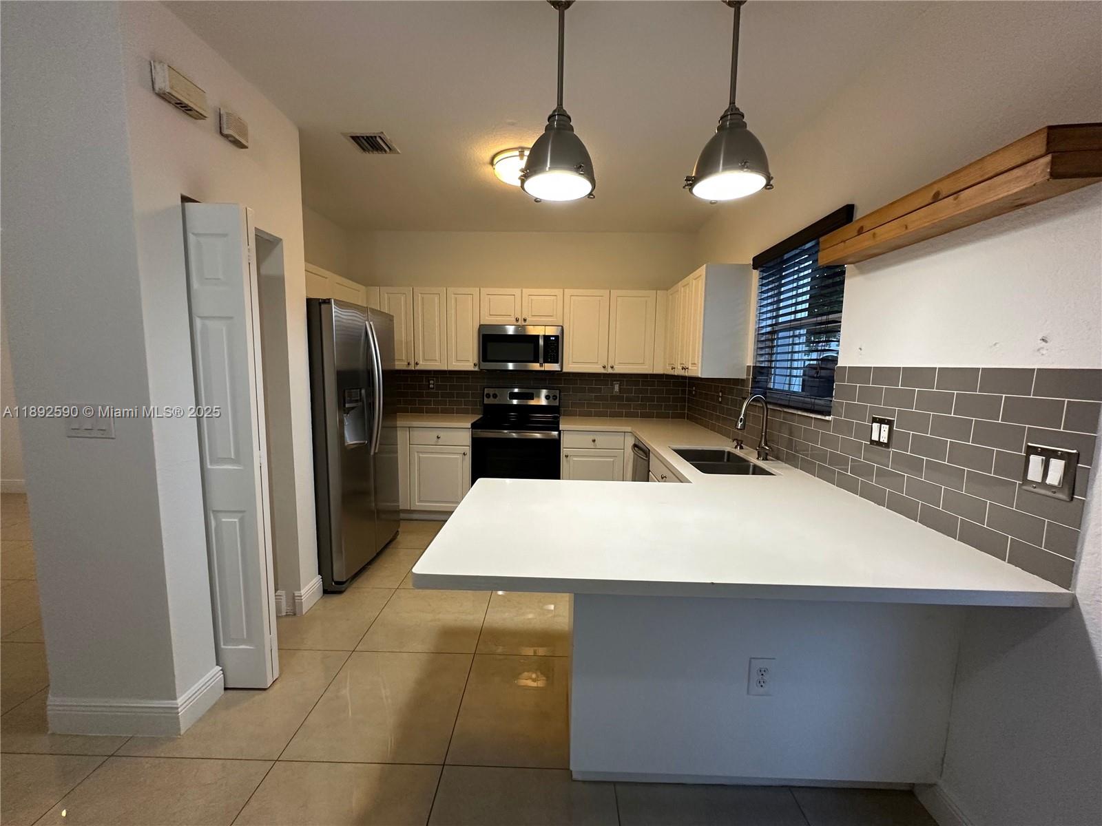 LAKES BY THE BAY CEE - Residential Lease
