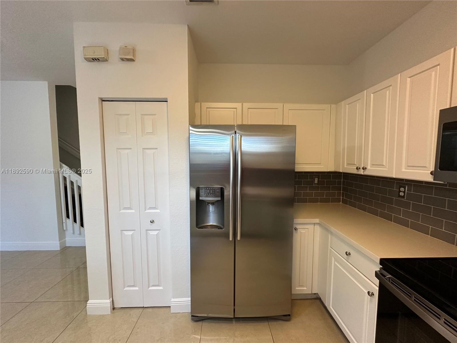 LAKES BY THE BAY CEE - Residential Lease