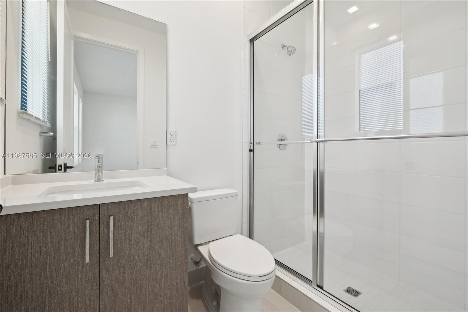 AVENIR POD - Residential Lease