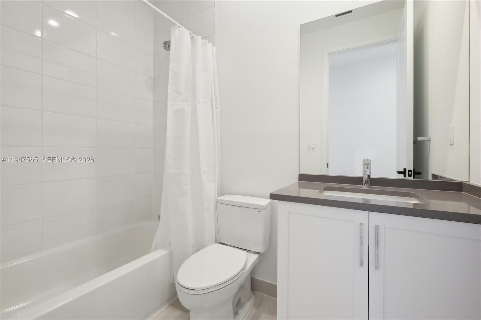 AVENIR POD - Residential Lease