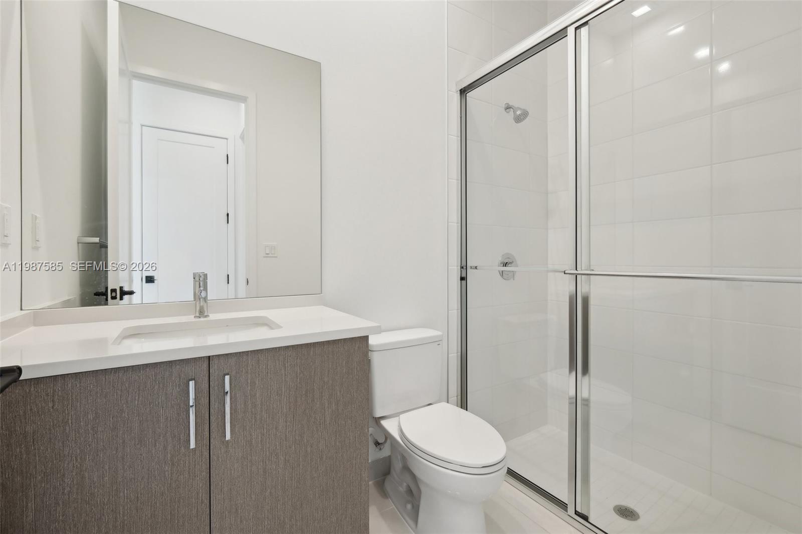 AVENIR POD - Residential Lease