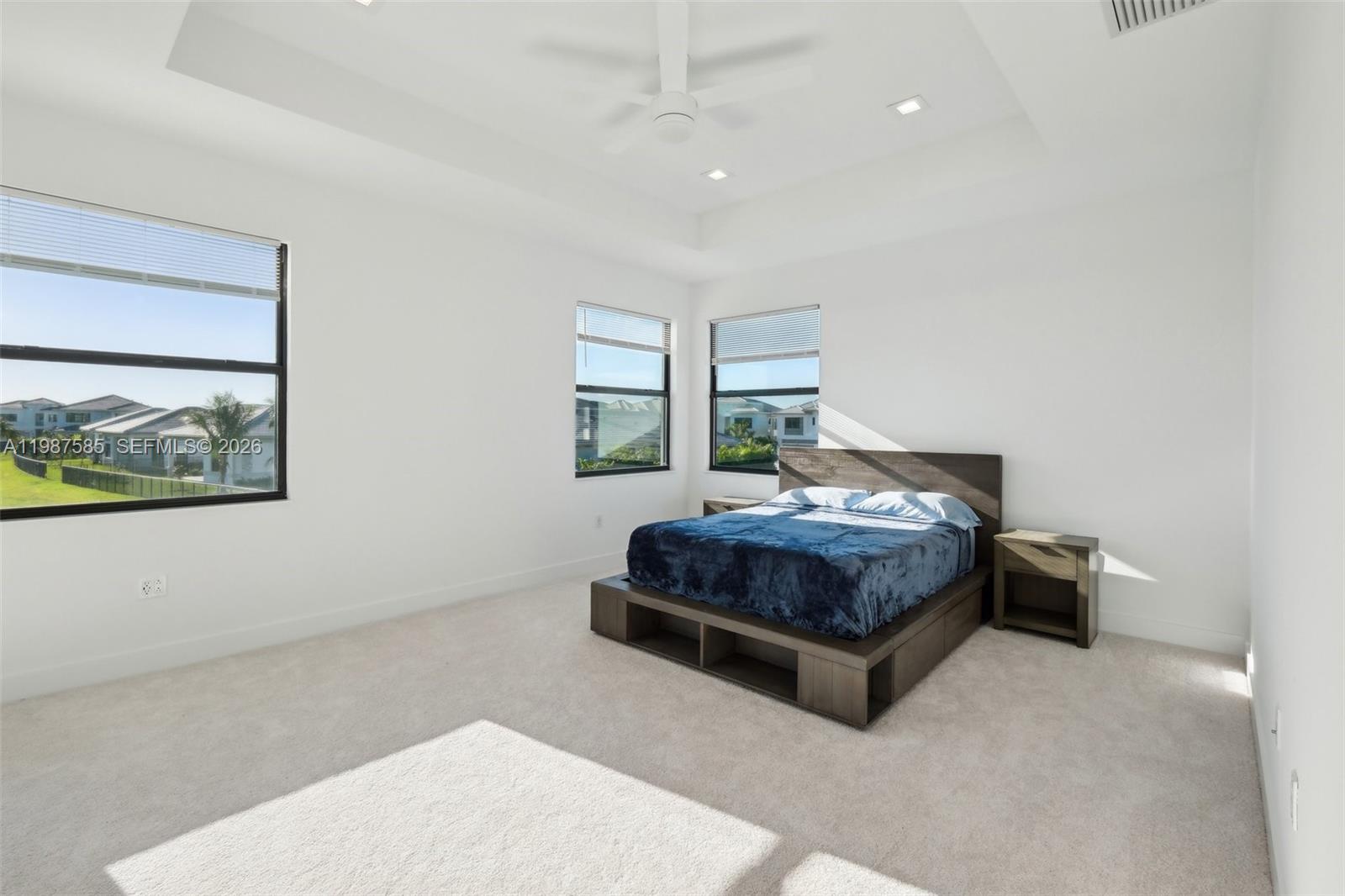 AVENIR POD - Residential Lease