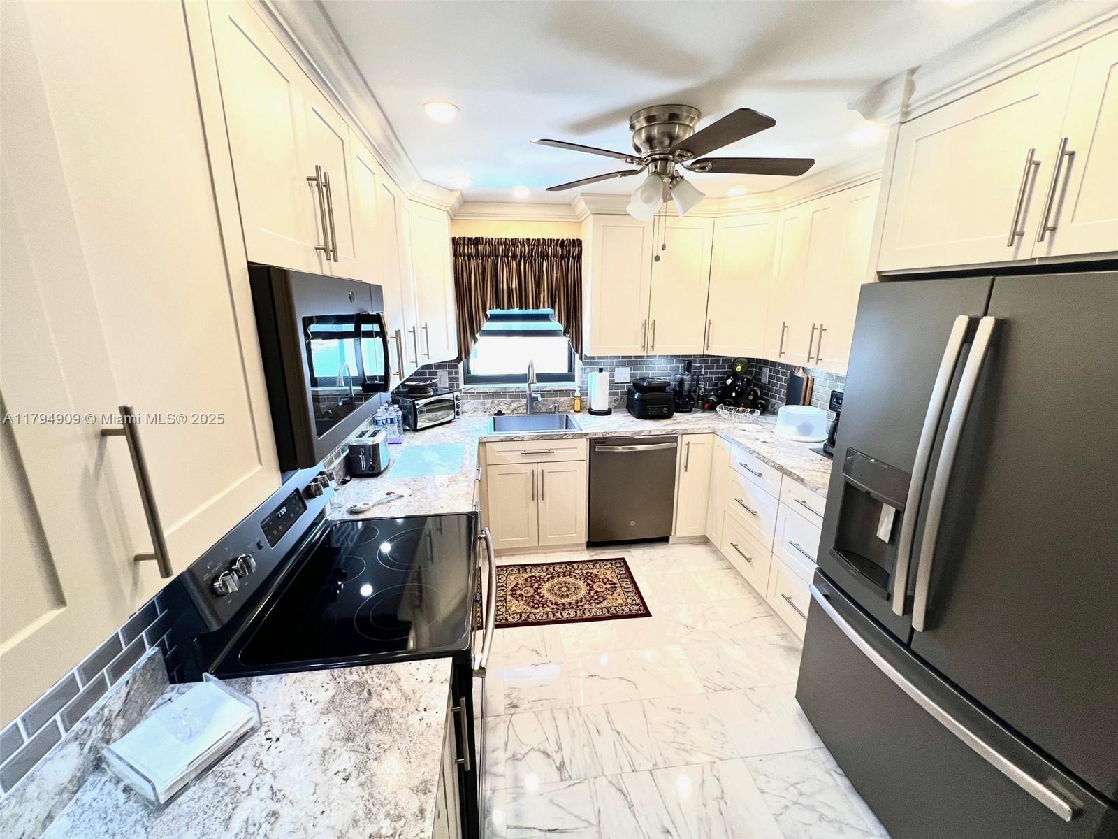 ALLINGTON TOWERS NORTH CO - Residential