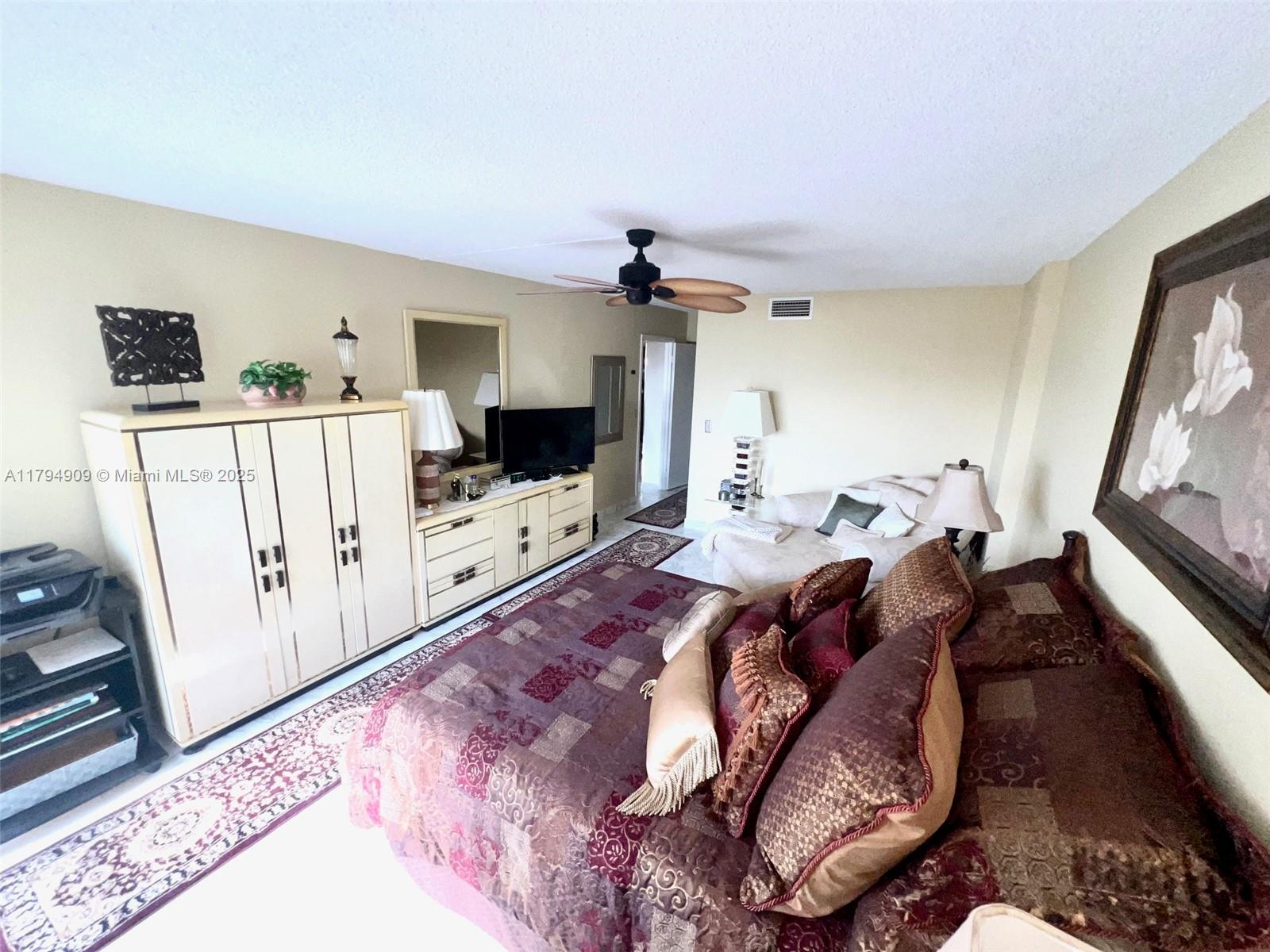 ALLINGTON TOWERS NORTH CO - Residential