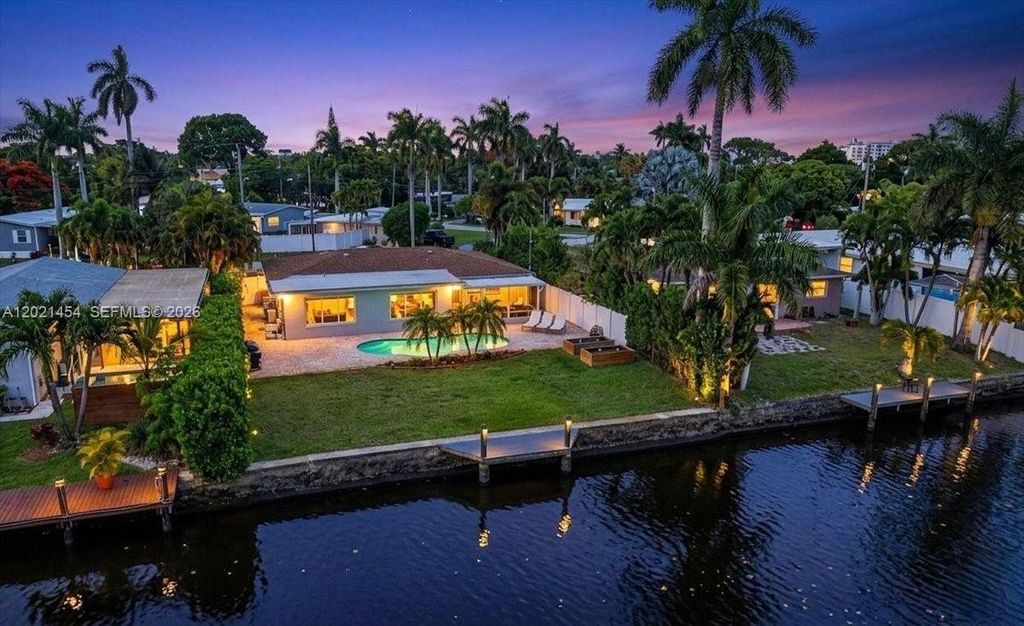 Photo of 164 NE 30th St, Wilton Manors, FL 33334 (MLS # A12021454)