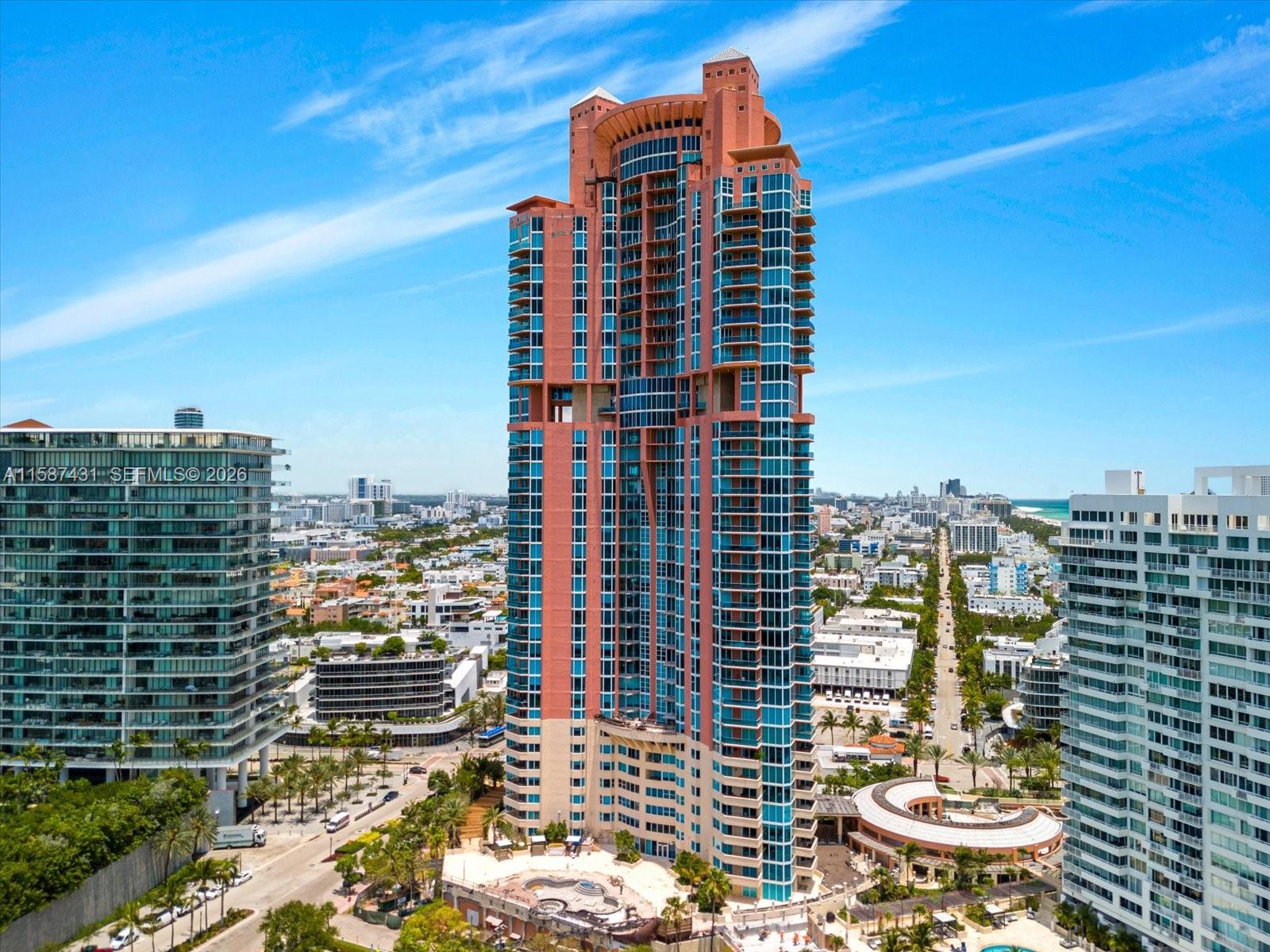 300 S Pointe Dr 1001