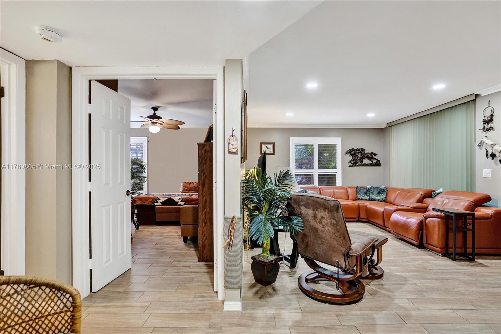 4144 Carambola Cir S 2142