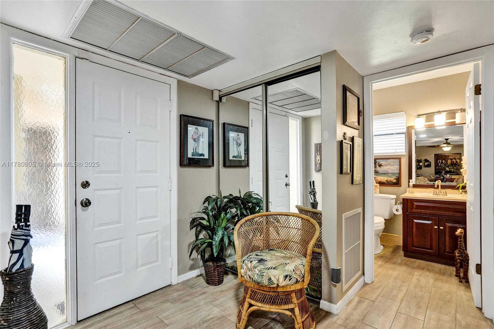 4144 Carambola Cir S 2142