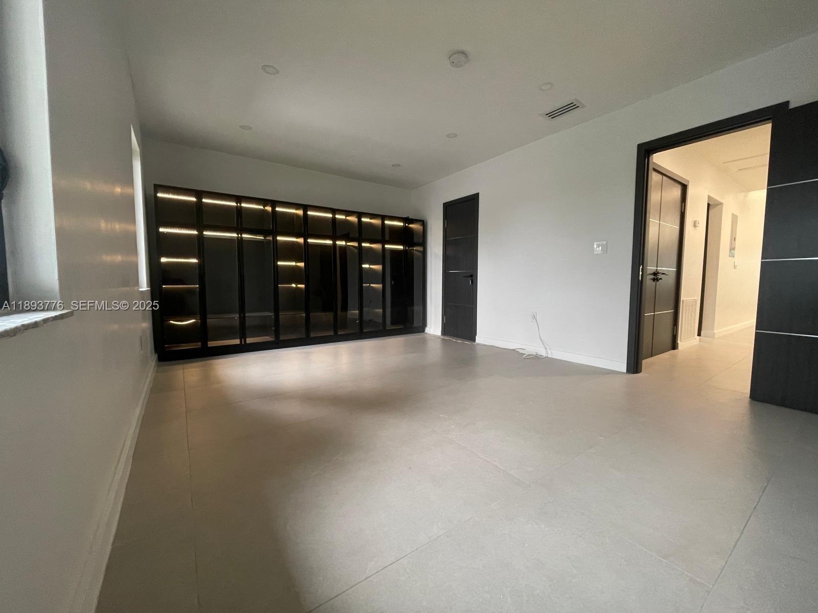 LA BEAU ACRES 2 - Residential