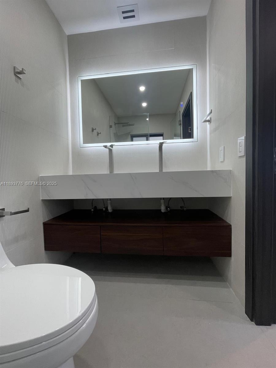 LA BEAU ACRES 2 - Residential