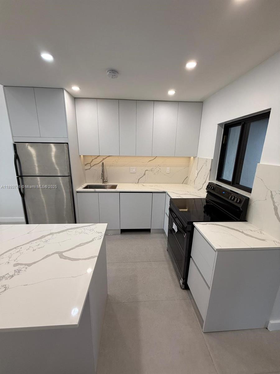 LA BEAU ACRES 2 - Residential