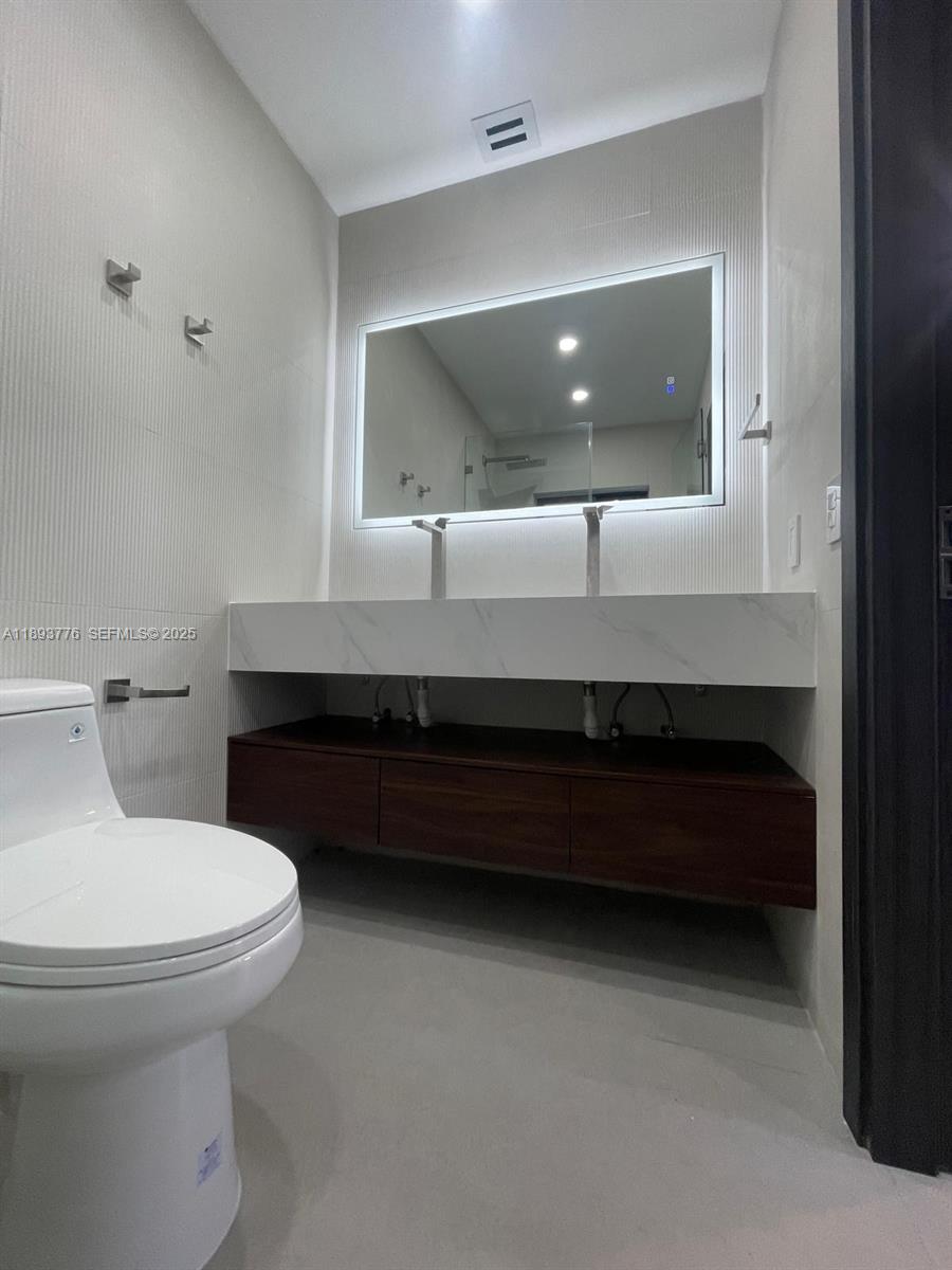 LA BEAU ACRES 2 - Residential