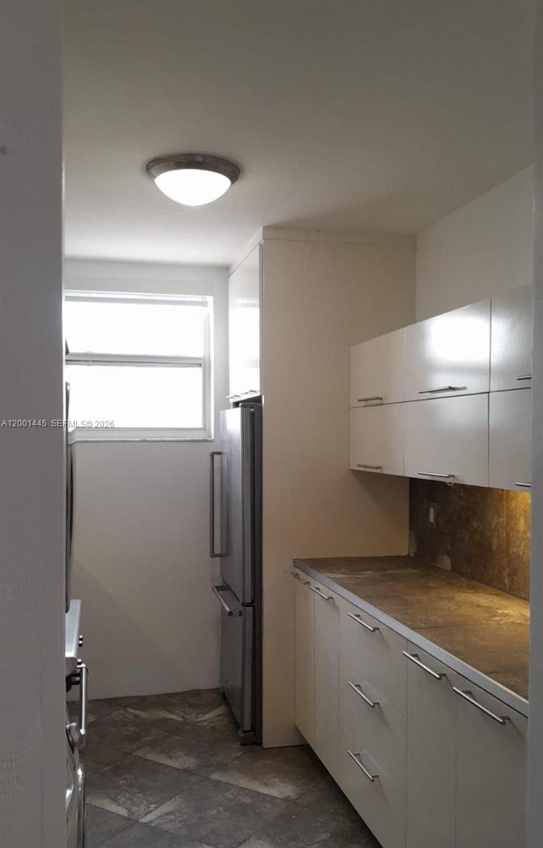 Lincoln Towers Condominium - Residential