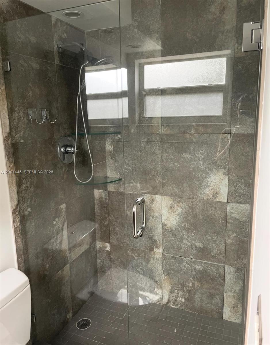 Lincoln Towers Condominium - Residential