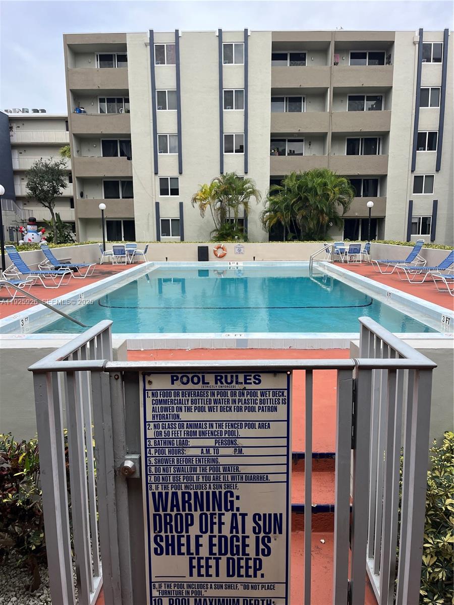 Samari Lake East Condo - Residential