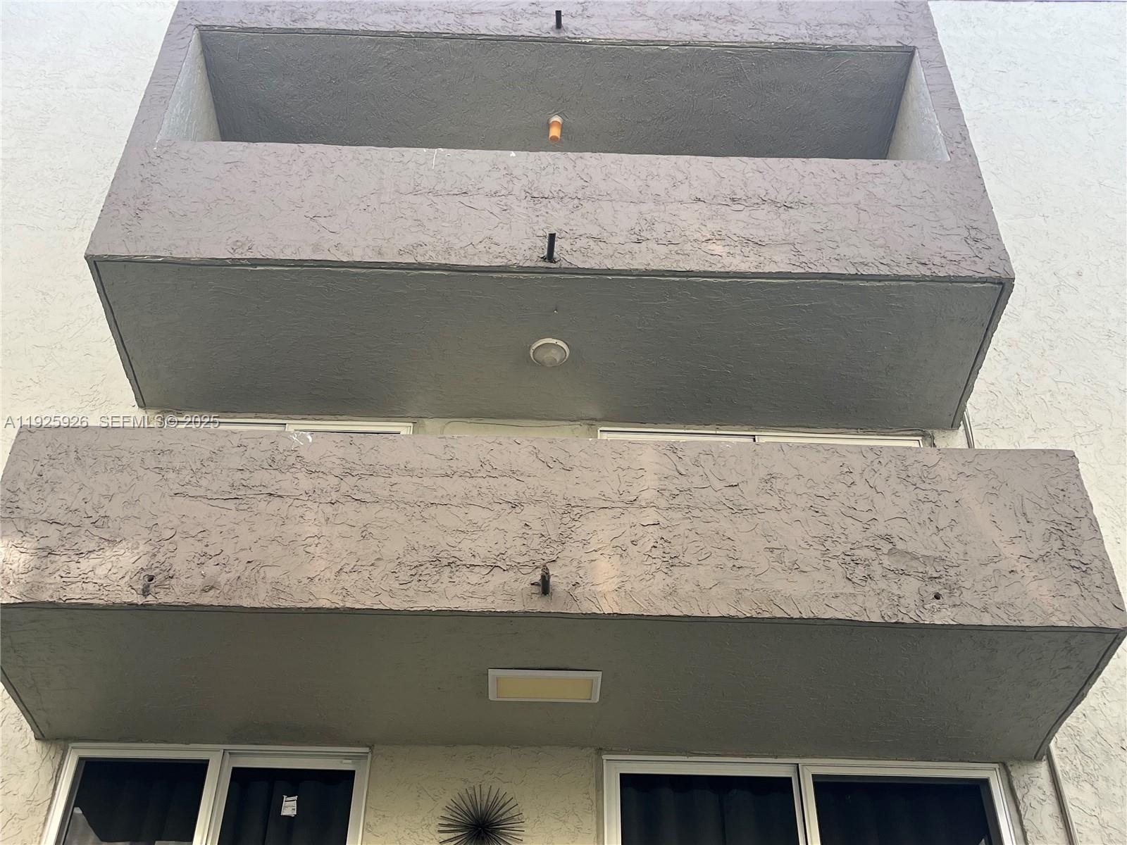 Samari Lake East Condo - Residential