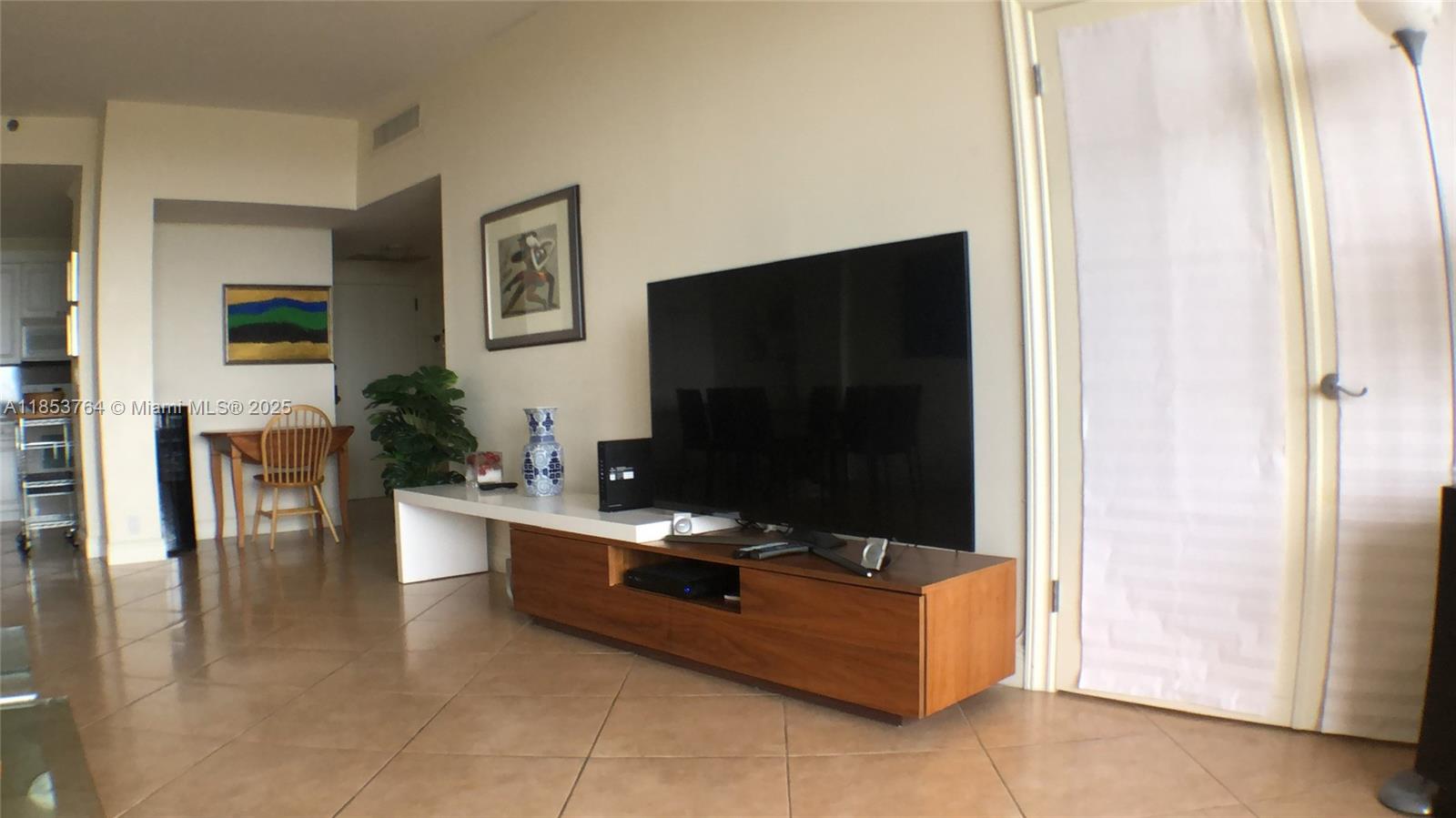 THE EMERALDBAY @ KEY COLO - Residential Lease