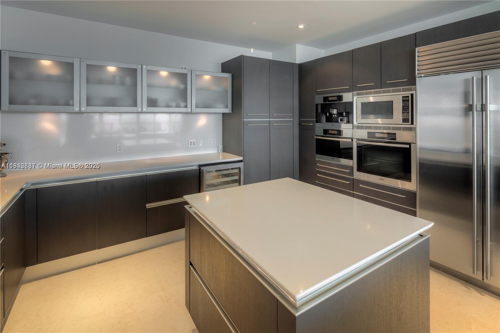 JADE BEACH CONDO - Residential Lease