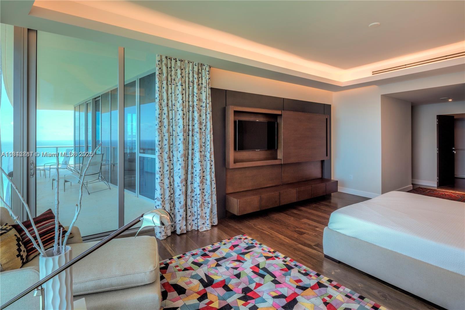 JADE BEACH CONDO - Residential Lease