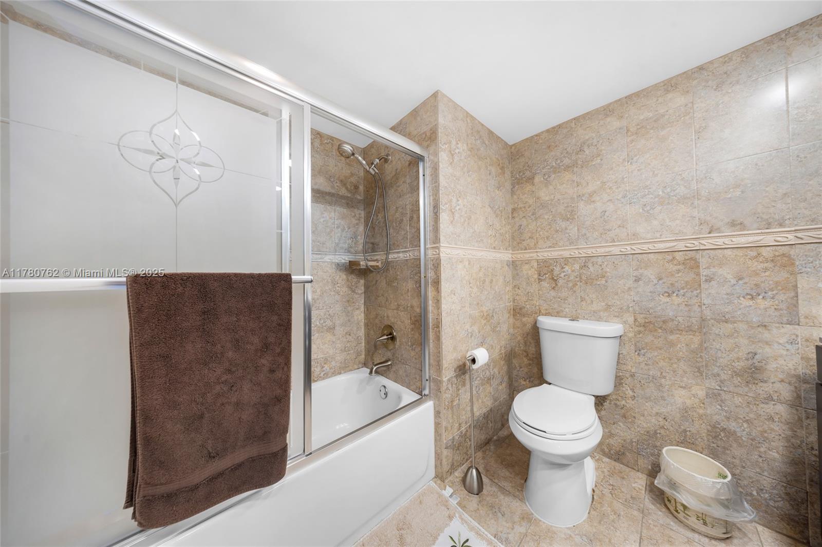 LAKE PARK CONDO NO 1 - BL - Residential