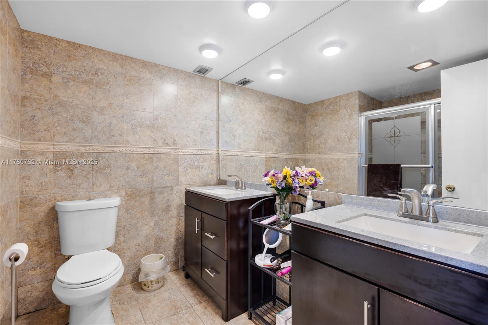 LAKE PARK CONDO NO 1 - BL - Residential