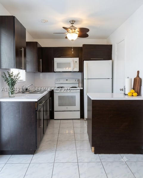 Tiny photo for 2230 Jackson St #1W, Hollywood, FL 33020 (MLS # A12042172)