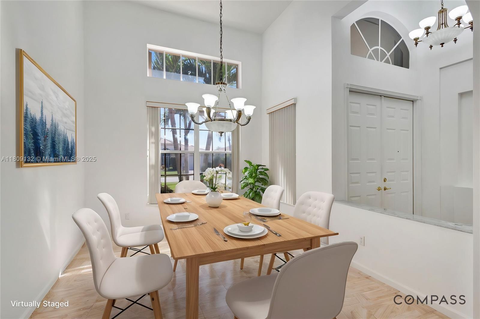 VALENCIA LAKES 1 - Residential