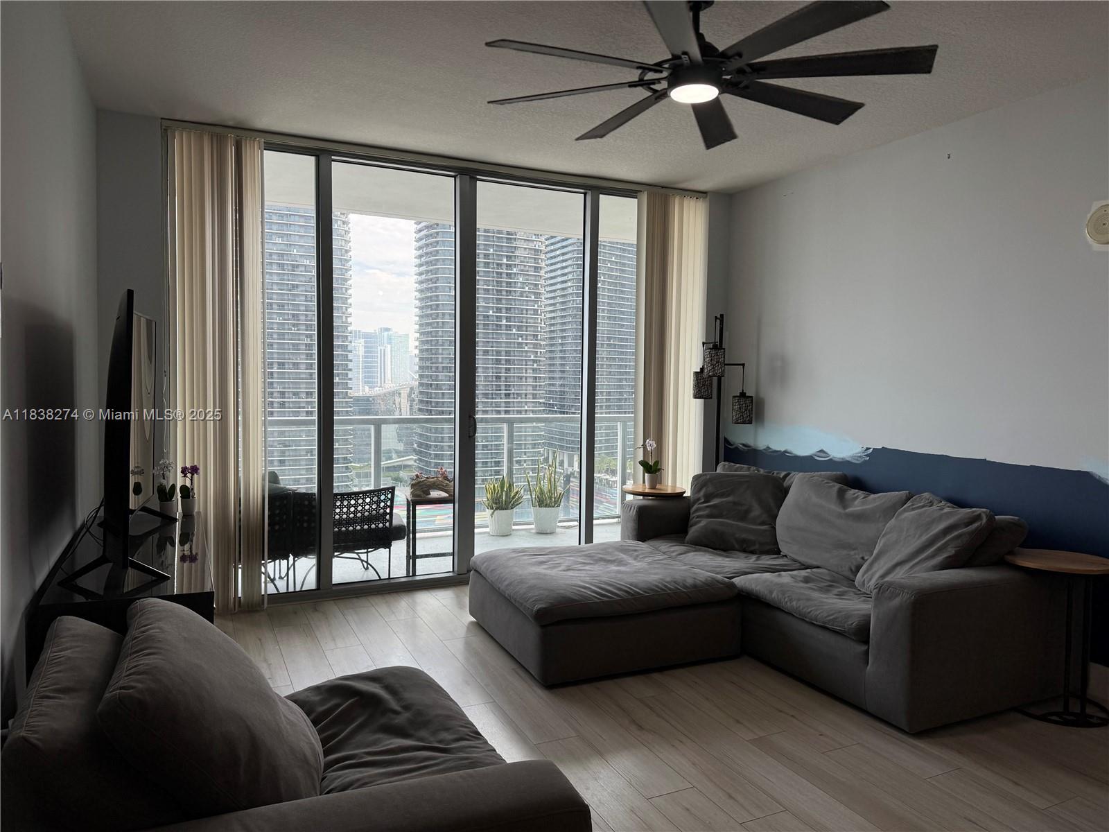 THE AXIS ON BRICKELL II C - Residential