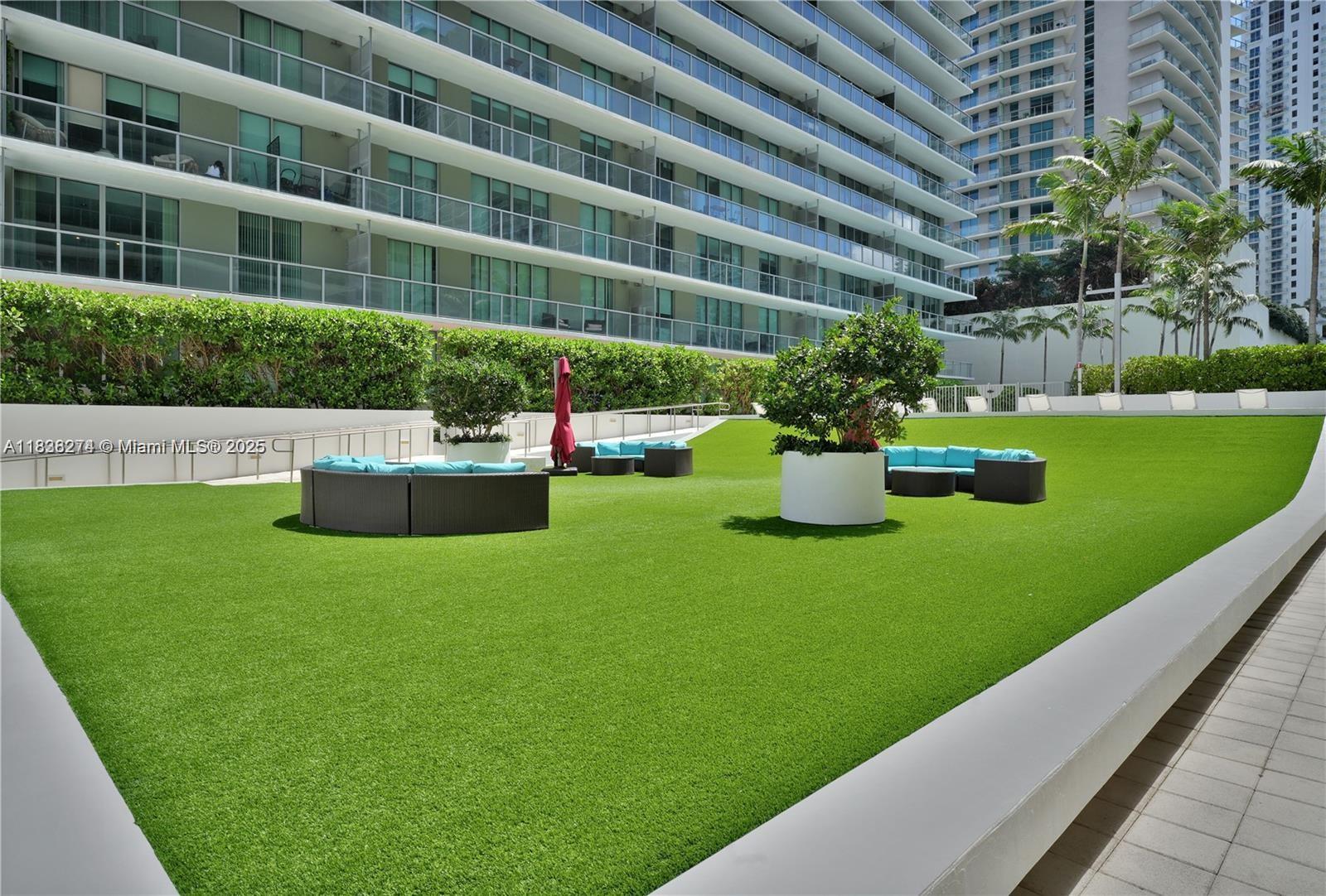 THE AXIS ON BRICKELL II C - Residential