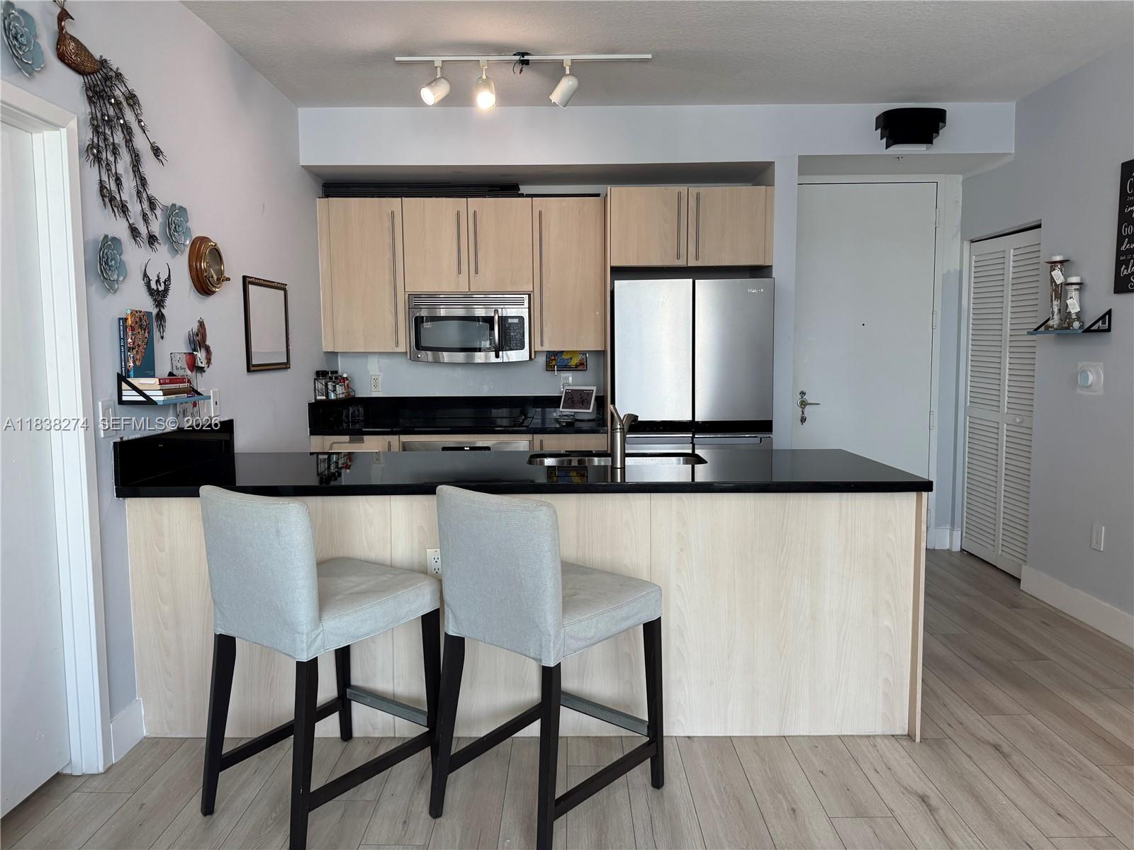 1111 SW 1st Ave 2823-N