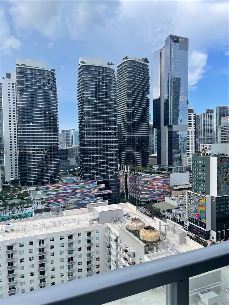 THE AXIS ON BRICKELL II C - Residential